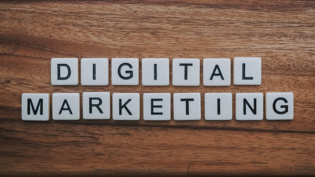 Cursos gratuitos de Marketing Digital na Kultivi