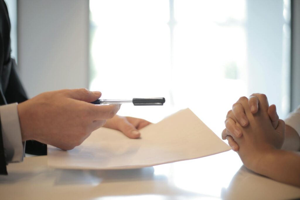 Geração Z leva os pais para entrevistas de emprego. Foto de <a href=