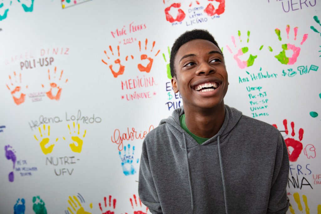 Vinícius Marcelino Venâncio - bolsista do programa em São Paulo, Colégio Anglo. Foto: Instituto Somos