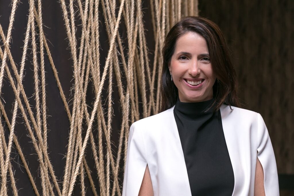 Como lidar com a violência contra a mulher no ambiente de trabalho