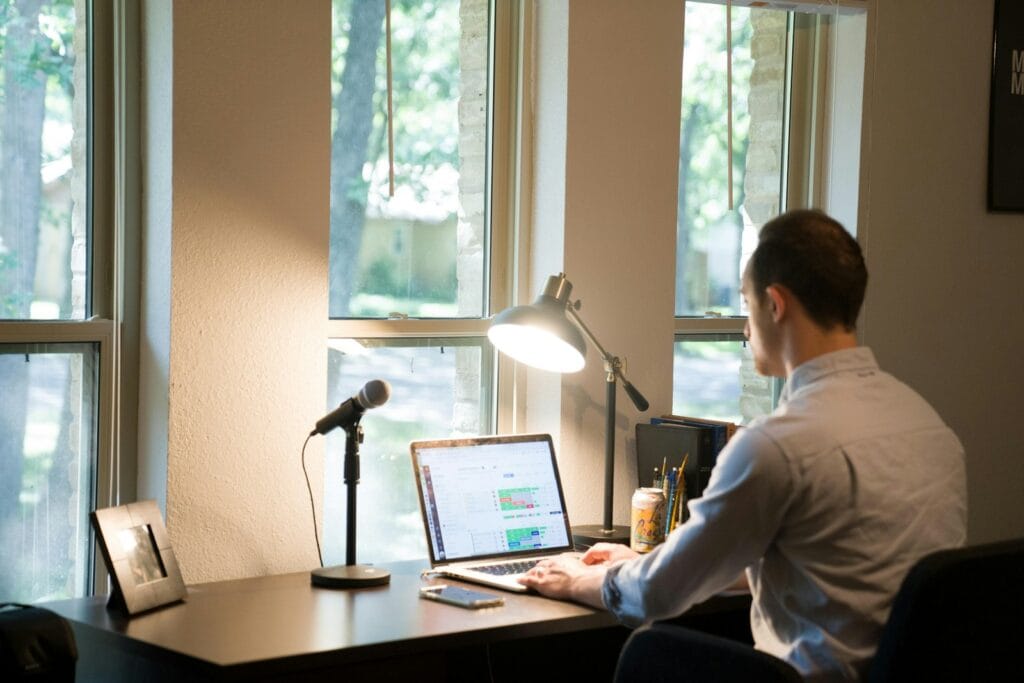 Vagas Remotas na Quality, incluindo para Auxiliar Administrativo