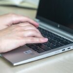 Assistente Administrativo Remoto e + Vagas, VR de R$ 650 office, working, typing, laptop, office desk, office, typing, typing, typing, typing, typing