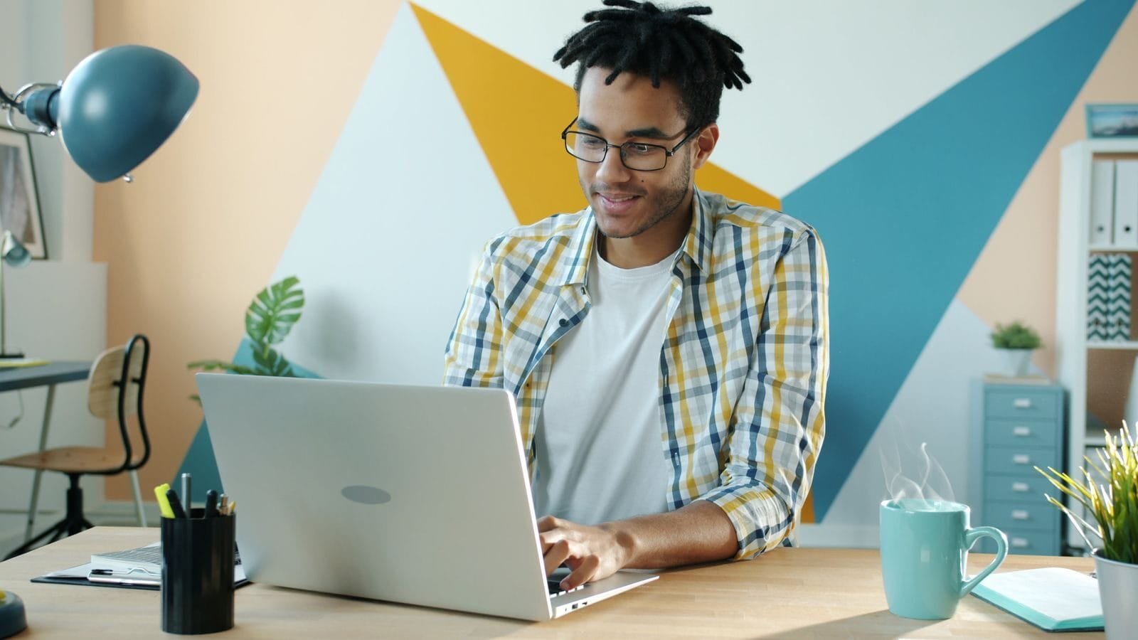 Técnico(a) de Suporte com R$ 950 de VR/VA e +Remotas